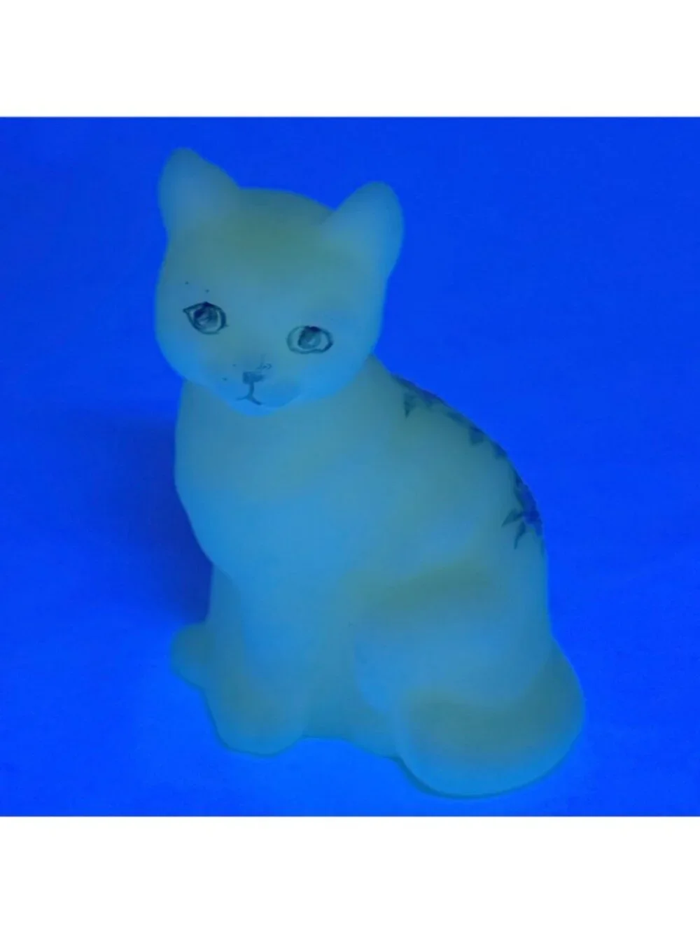 Fenton Sitting Cat Kitten Satin Custard Glass Uranium Hand Painted Vintage 1970s
